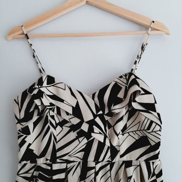 BILLABONG Spaghetti Strap Silky Tank Top B&W Sz M Flawed - Picture 2 of 16